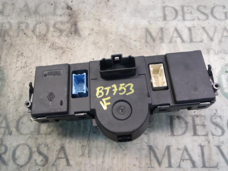 Recambio de mando climatizador para renault megane ii berlina 3p confort authentique referencia OEM IAM   