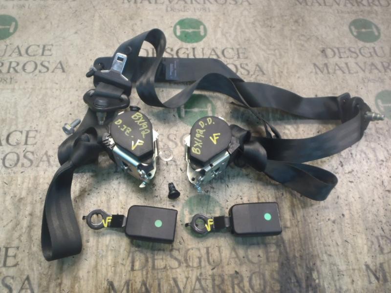 Recambio de cinturon seguridad delantero para dacia sandero ambiance referencia OEM IAM 8200751267  