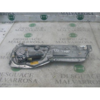 ELEVALUNAS TRASERO DERECHO 