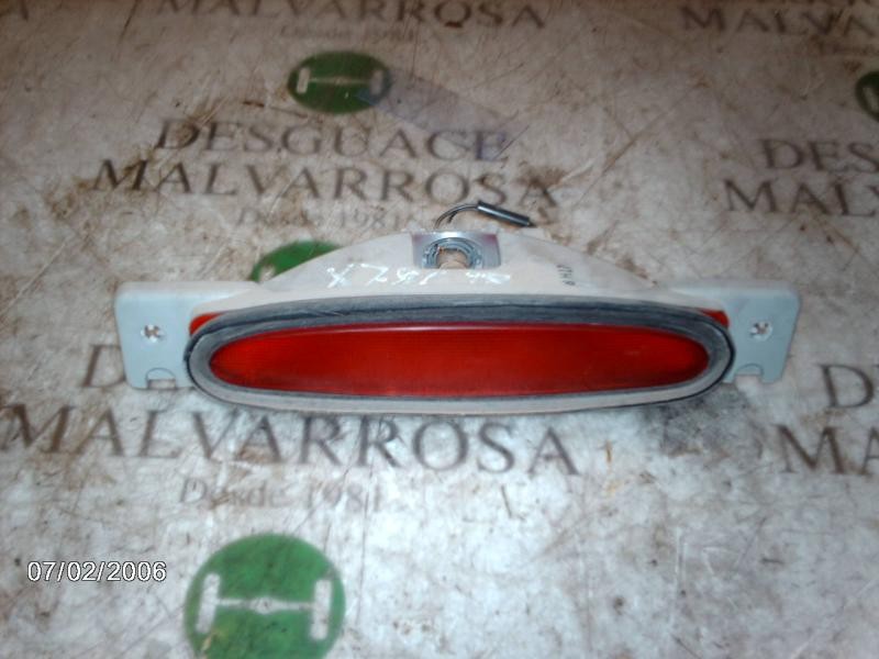 Recambio de piloto trasero central para kia shuma 1.8 gs berlina portón referencia OEM IAM   