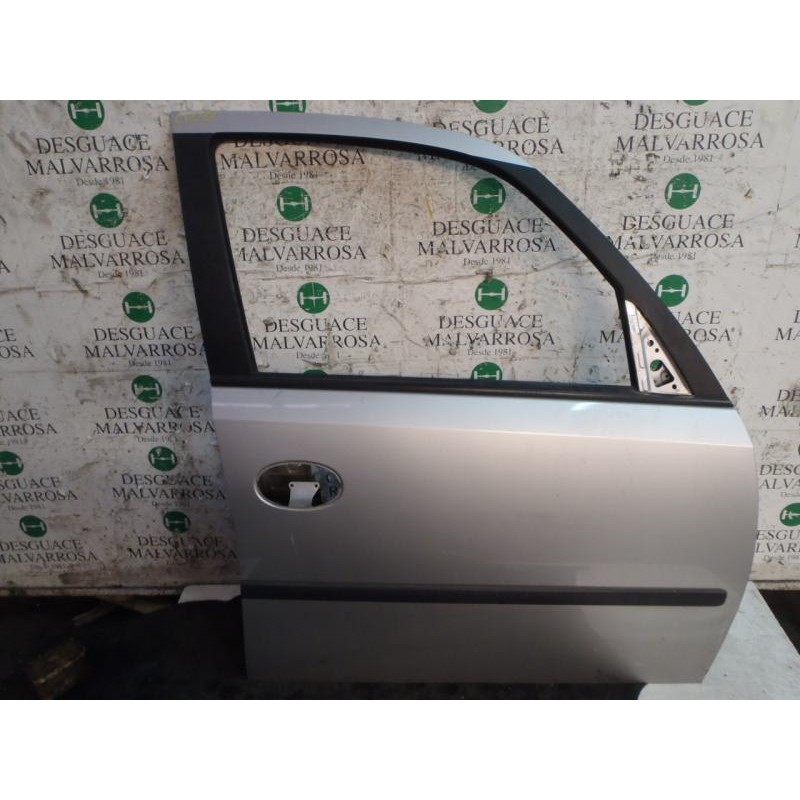 Recambio de puerta delantera derecha para opel meriva 1.7 16v cdti cat referencia OEM IAM   