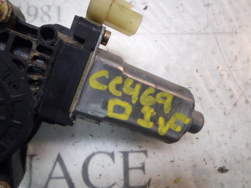 Recambio de elevalunas delantero izquierdo para kia rio 1.4 ex1 referencia OEM IAM 824011G010  