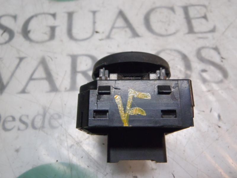 Recambio de mando retrovisor para kia sorento 2.5 crdi ex referencia OEM IAM   