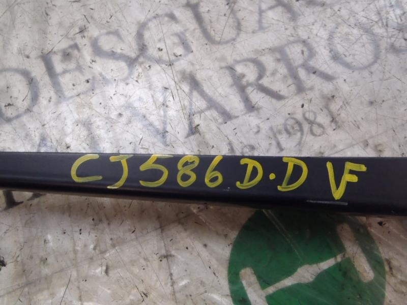 Recambio de brazo limpia delantero derecho para peugeot 407 st sport referencia OEM IAM   