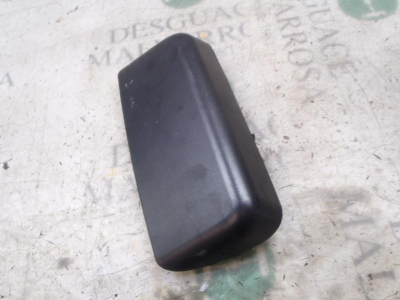 Recambio de piloto trasero central para peugeot 106 (s2) max d referencia OEM IAM   