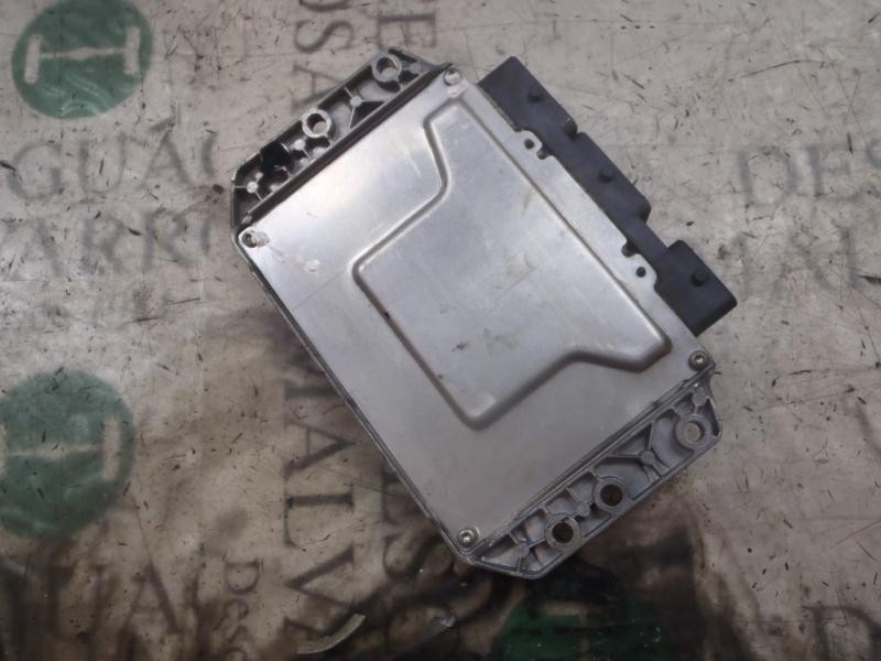 Recambio de centralita motor uce para renault megane ii berlina 5p confort dynamique referencia OEM IAM   