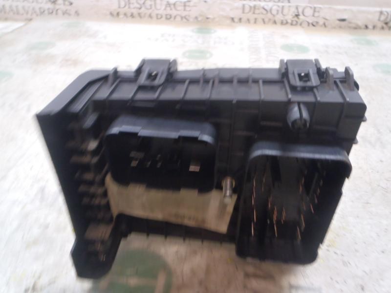 Recambio de caja reles / fusibles para volkswagen caddy ka/kb (2k) furg. referencia OEM IAM 1K0937124K  