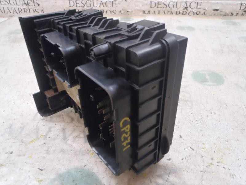 Recambio de caja reles / fusibles para volkswagen caddy ka/kb (2k) furg. referencia OEM IAM 1K0937124K  