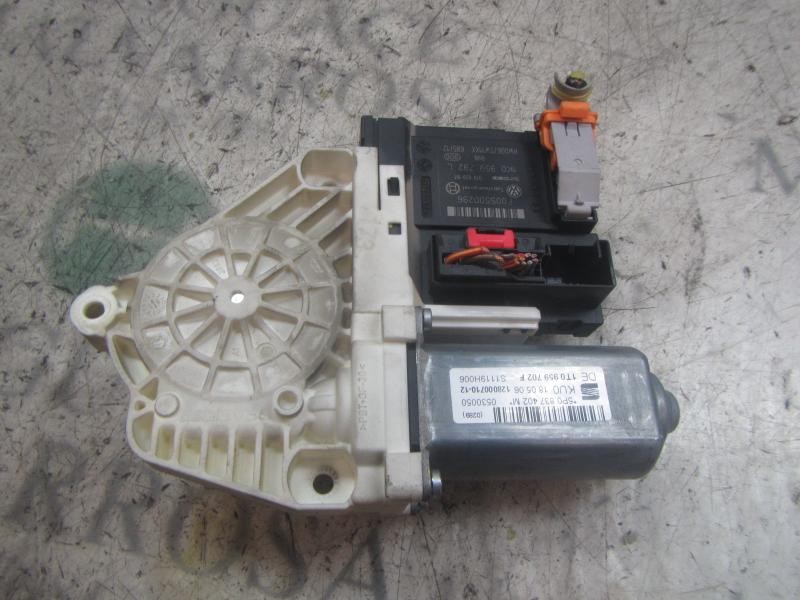 Recambio de motor elevalunas delantero derecho para seat altea (5p1) green referencia OEM IAM 1T0959702LZ1M 5P0837402M 