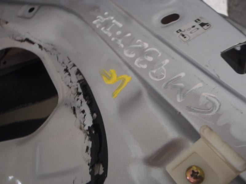 Recambio de puerta trasera izquierda para kia sorento 2.5 crdi ex referencia OEM IAM   