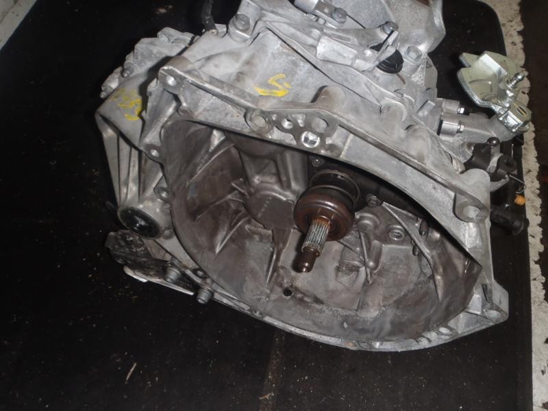 Recambio de caja cambios para peugeot 308 sw 1.6 hdi referencia OEM IAM 1608692380 20EA47 