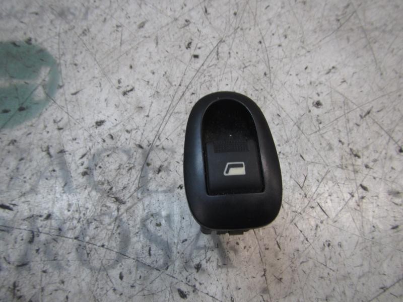 Recambio de mando elevalunas delantero derecho para citroën c3 1.4 16v referencia OEM IAM   