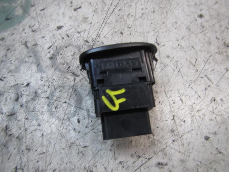 Recambio de mando elevalunas delantero derecho para citroën c3 1.4 16v referencia OEM IAM   