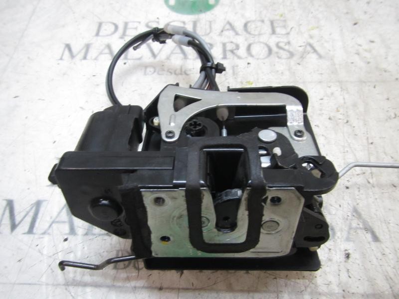 Recambio de cerradura puerta delantera izquierda para ssangyong rodius rodius aj/ad2l/ata21 referencia OEM IAM 7122021040  