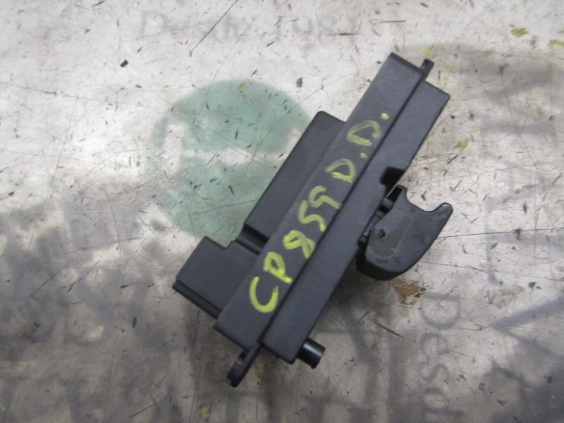 Recambio de mando elevalunas delantero derecho para mazda 3 berlina (bk) 1.6 crdt active referencia OEM IAM   