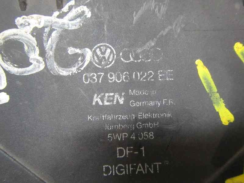 Recambio de centralita motor uce para audi 80 avant 2.0 referencia OEM IAM   