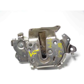 CERRADURA PUERTA LATERAL DERECHA 825027108R 