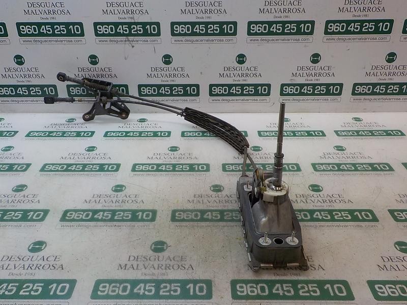 Recambio de palanca cambio para volkswagen golf vi (5k1) rabbit bluemotion referencia OEM IAM 1K0711050A 1K0711049CH 