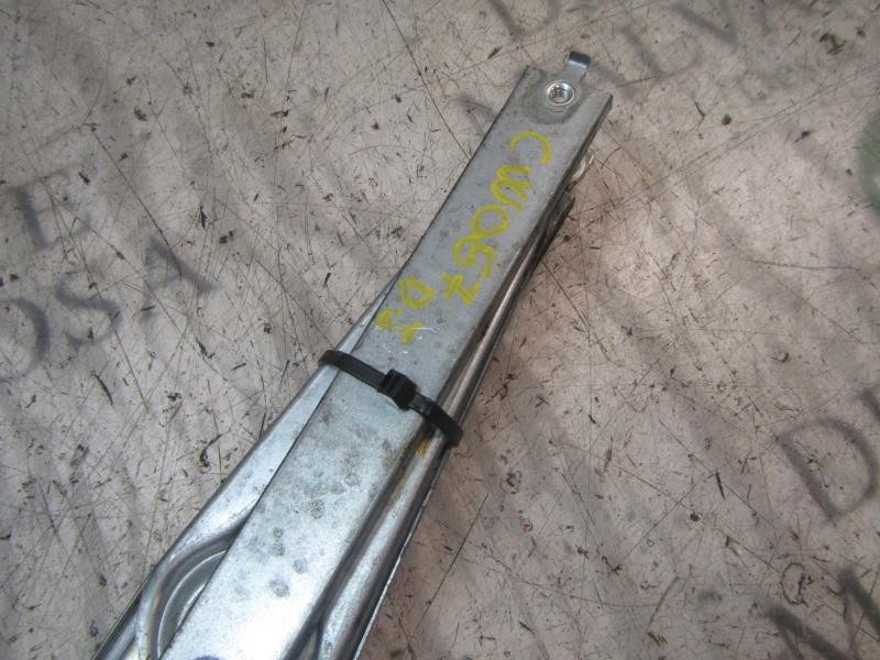 Recambio de elevalunas delantero izquierdo para toyota avensis (t27) 2.0 d-4d cat referencia OEM IAM   