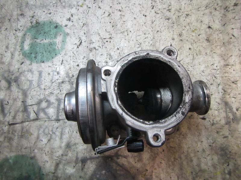 Recambio de valvula egr para bmw serie 5 berlina (e60) 530d referencia OEM IAM 11718479608 7791480 