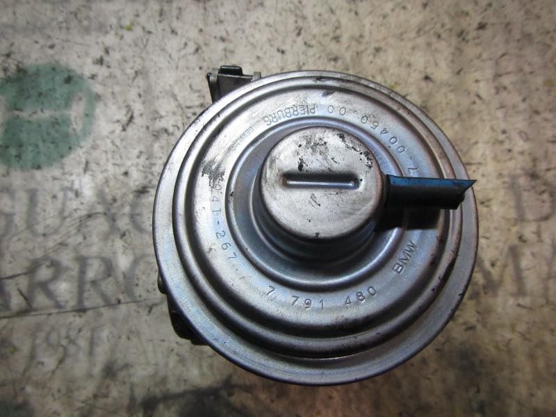 Recambio de valvula egr para bmw serie 5 berlina (e60) 530d referencia OEM IAM 11718479608 7791480 