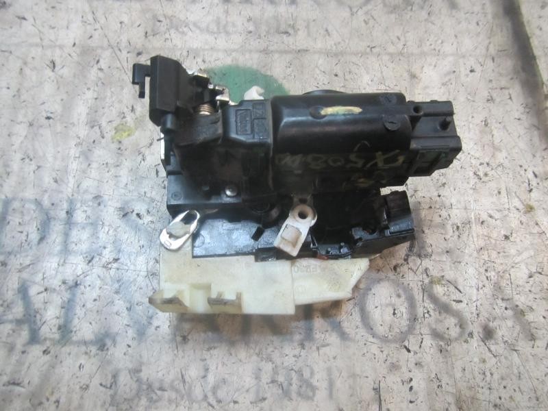 Recambio de cerradura puerta delantera derecha para dacia duster adventure referencia OEM IAM 805021840R  