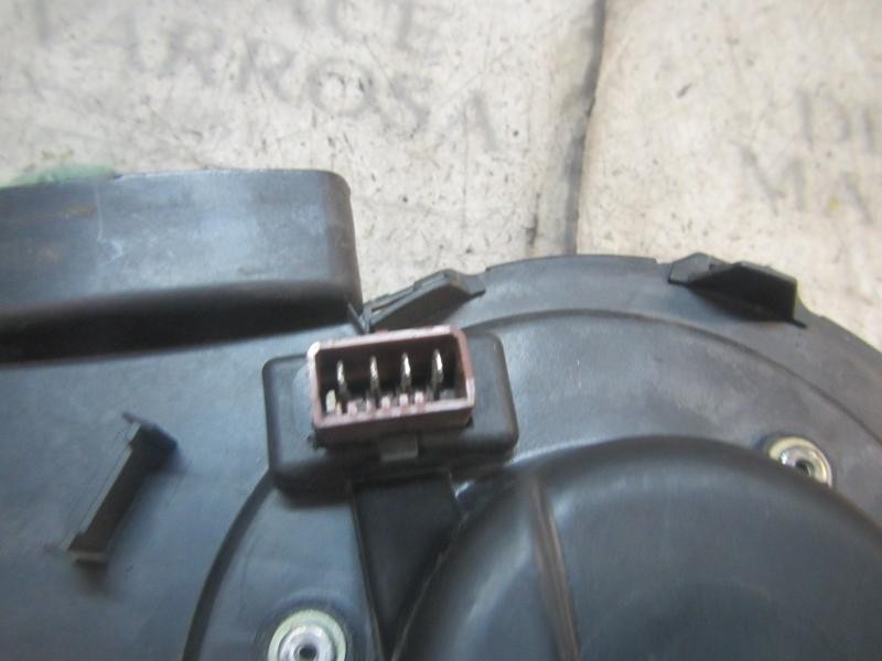 Recambio de motor calefaccion para citroën saxo 1.4 referencia OEM IAM   