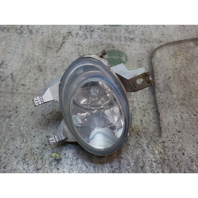 Recambio de faro antiniebla izquierdo para peugeot 206 berlina 1.9 diesel referencia OEM IAM   