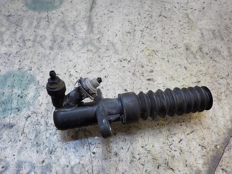 Recambio de bombin embrague para citroën c-elysée shine referencia OEM IAM 9812976180  