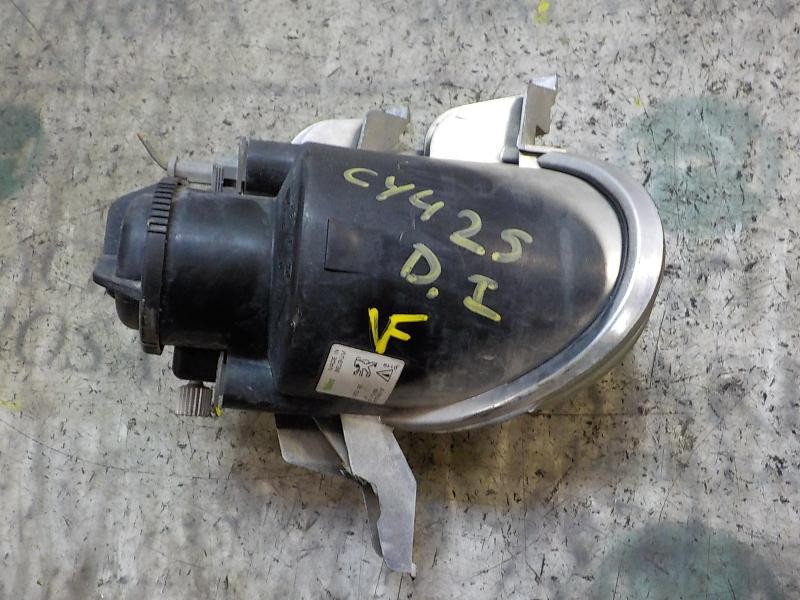 Recambio de faro antiniebla izquierdo para peugeot 206 berlina 1.4 referencia OEM IAM   