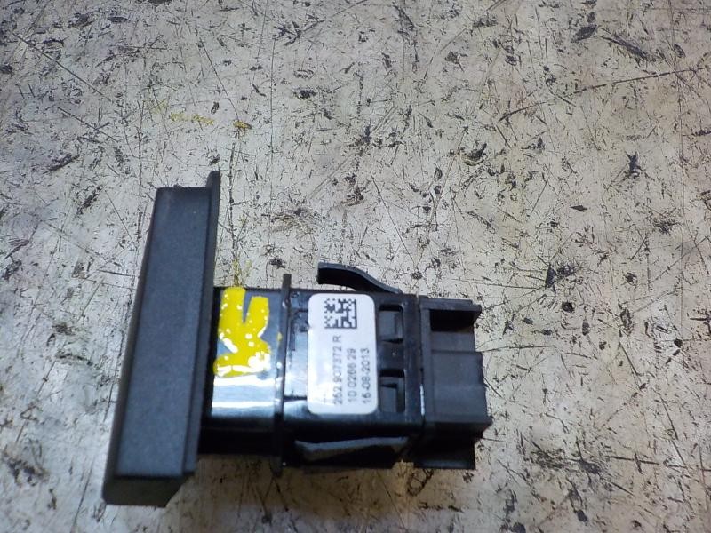 Recambio de warning para dacia duster 1.5 dci diesel fap cat referencia OEM IAM 252907372R 252907372R 