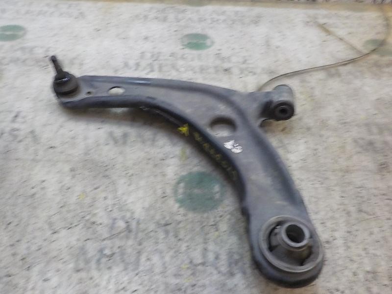 Recambio de brazo suspension inferior delantero izquierdo para toyota yaris 1.4 turbodiesel cat referencia OEM IAM 4806909140  