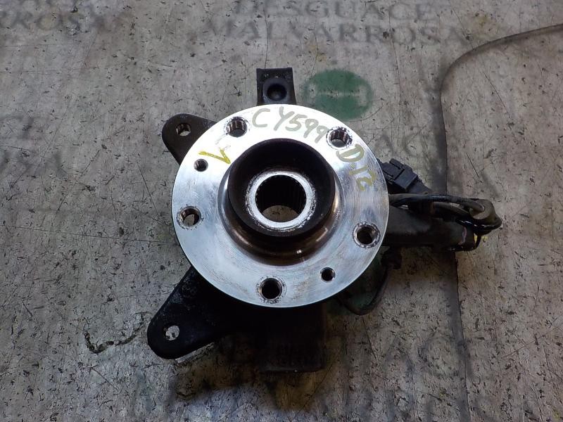 Recambio de mangueta delantera izquierda para renault kangoo 1.5 dci diesel fap referencia OEM IAM 8200755585  
