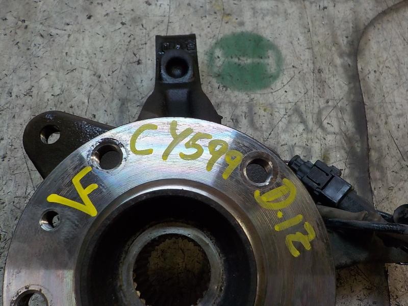 Recambio de mangueta delantera izquierda para renault kangoo 1.5 dci diesel fap referencia OEM IAM 8200755585  