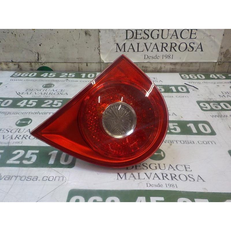 Recambio de piloto trasero derecho interior para volkswagen golf v berlina (1k1) 1.9 tdi referencia OEM IAM   