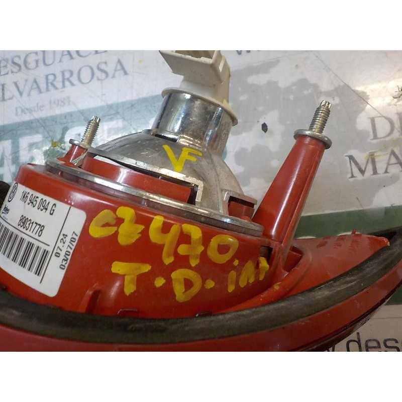 Recambio de piloto trasero derecho interior para volkswagen golf v berlina (1k1) 1.9 tdi referencia OEM IAM   