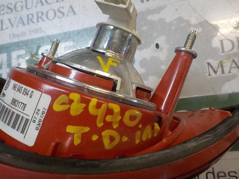 Recambio de piloto trasero derecho interior para volkswagen golf v berlina (1k1) 1.9 tdi referencia OEM IAM   