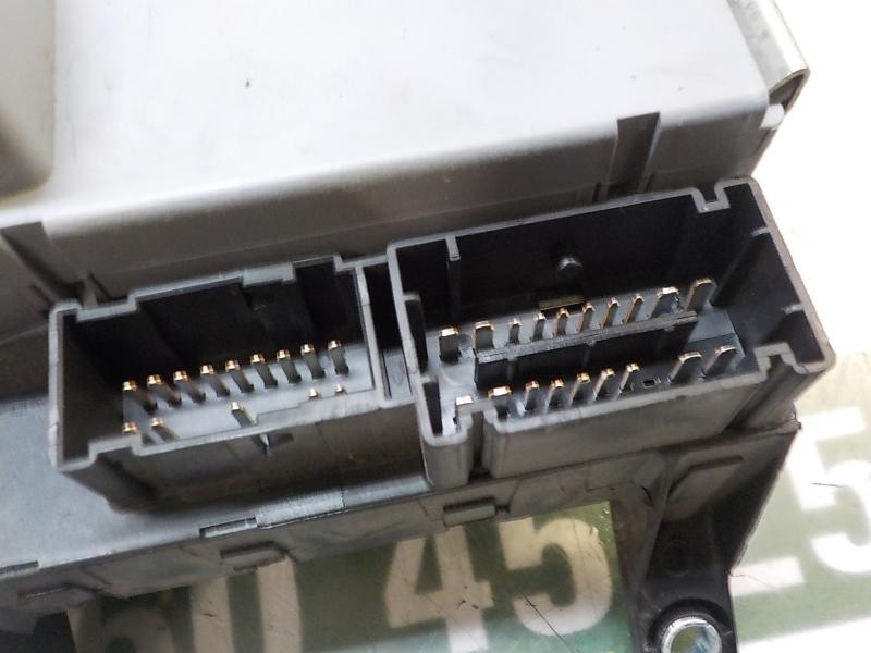 Recambio de caja reles / fusibles para fiat linea (110) 1.4 cat referencia OEM IAM 51889217 51825658 