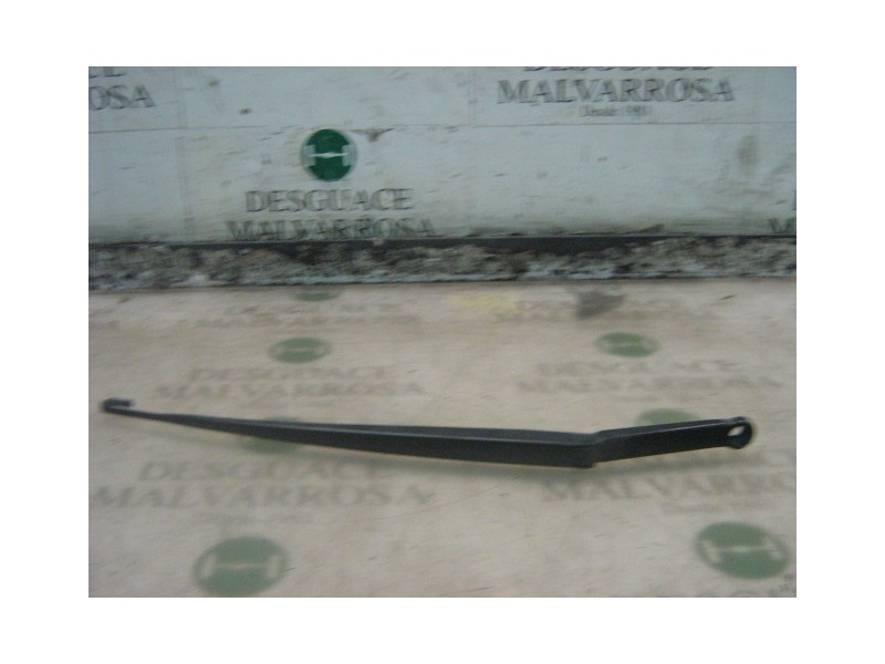 Recambio de brazo limpia delantero derecho para bmw serie 3 berlina (e46) 316i referencia OEM IAM 61617007128  