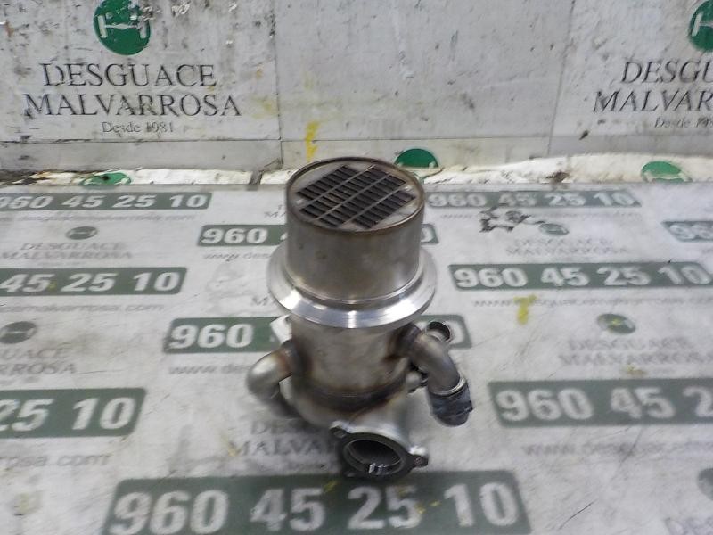 Recambio de enfriador egr para skoda spaceback (5h) 1.6 tdi dpf referencia OEM IAM 04L131512AG  