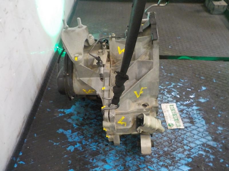 Recambio de caja cambios para ford fiesta (cb1) trend referencia OEM IAM 2015001 8A6R7002JG 