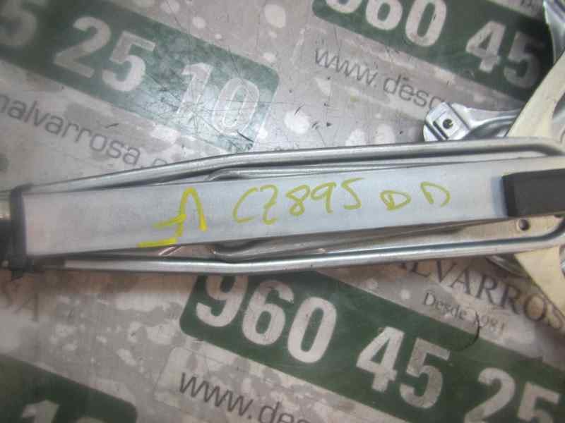 Recambio de elevalunas delantero derecho para toyota auris 1.4 turbodiesel cat referencia OEM IAM 6981002310  