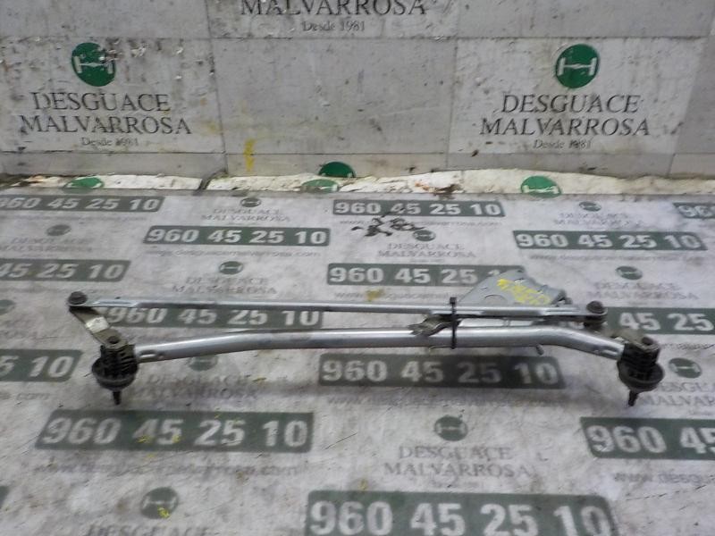 Recambio de articulacion limpia delantero para dacia sandero 1.6 cat referencia OEM IAM 8200619512  