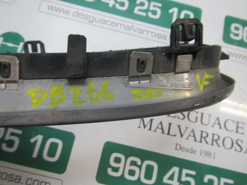 Recambio de rejilla para bmw serie 1 berlina (e81/e87) 120d referencia OEM IAM 51137077130  