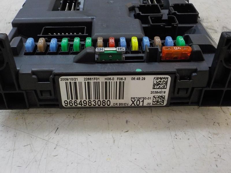 Recambio de caja reles / fusibles para peugeot 207 confort referencia OEM IAM   