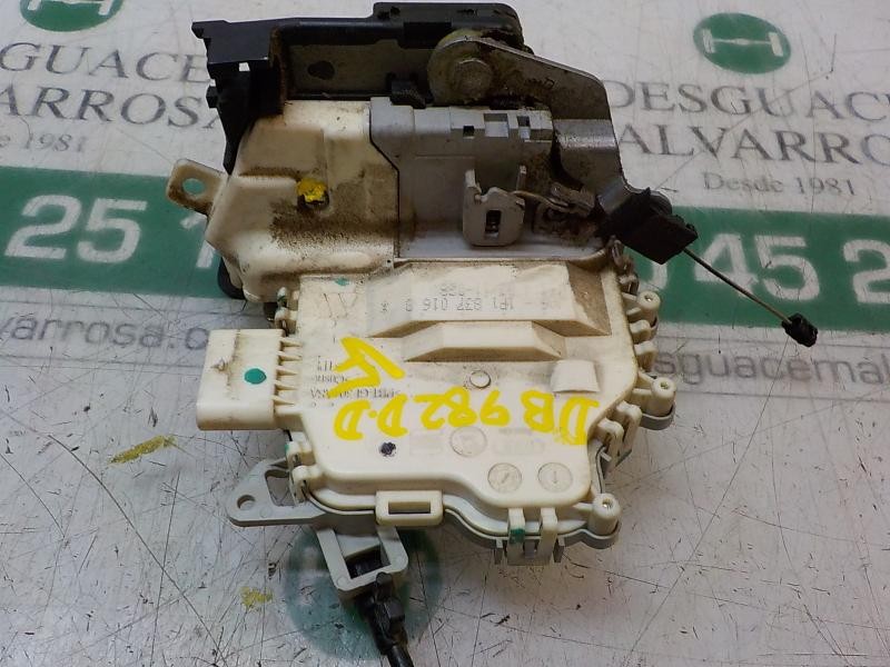 Recambio de cerradura puerta delantera derecha para seat leon (1p1) style copa referencia OEM IAM   