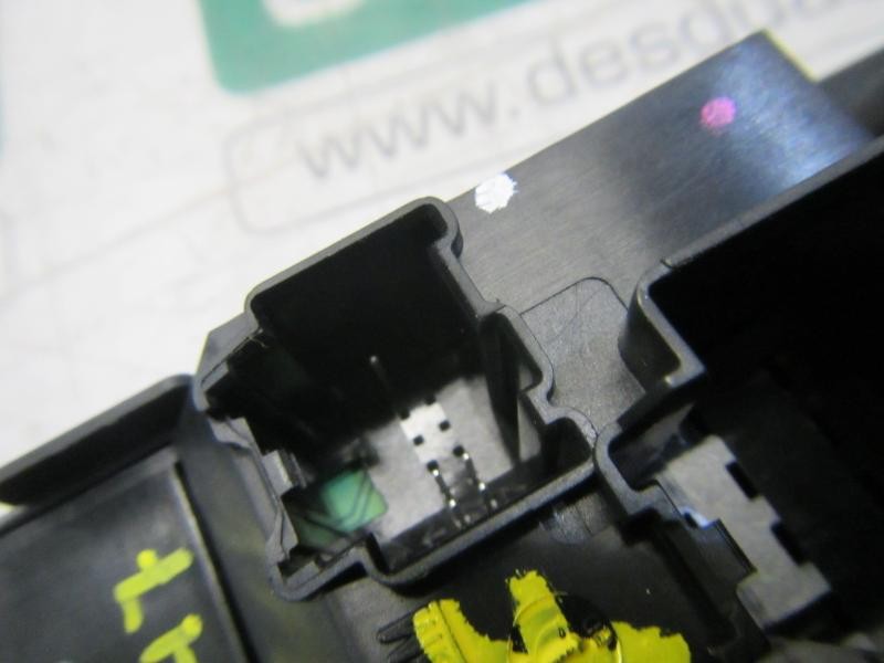 Recambio de mando elevalunas delantero derecho para opel mokka x selective start/stop referencia OEM IAM 22915102 95393864 