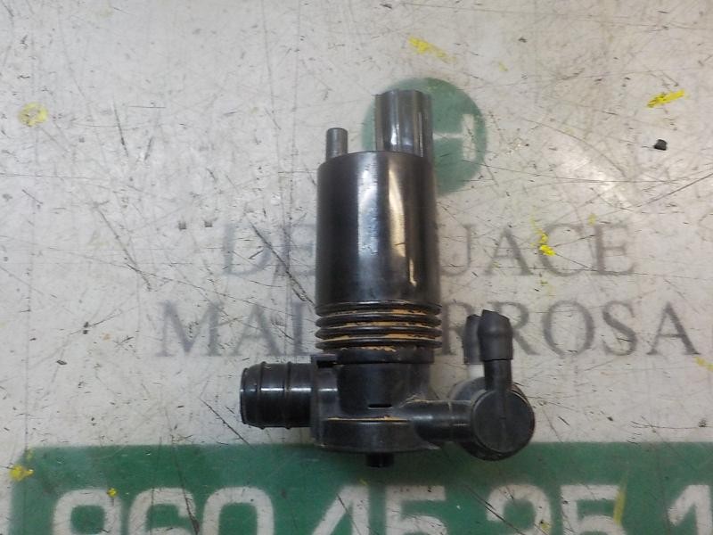 Recambio de bomba limpia para ford fiesta (ccn) trend referencia OEM IAM 2022321 8A6117K624AB 