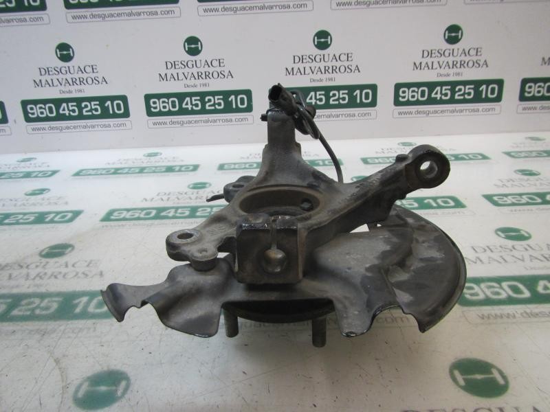 Recambio de mangueta delantera derecha para ford fiesta (ccn) titanium referencia OEM IAM 1822686  