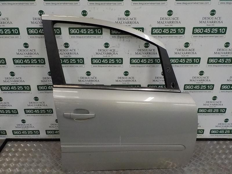 Recambio de puerta delantera derecha para opel zafira b 1.7 16v cdti referencia OEM IAM   